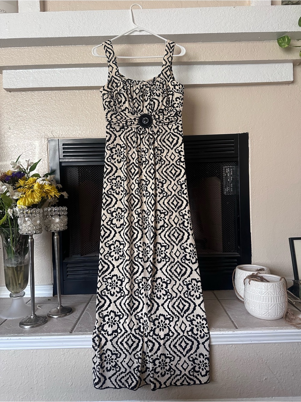 Enfocus Studio Black and Cream Geometric Maxi Dress